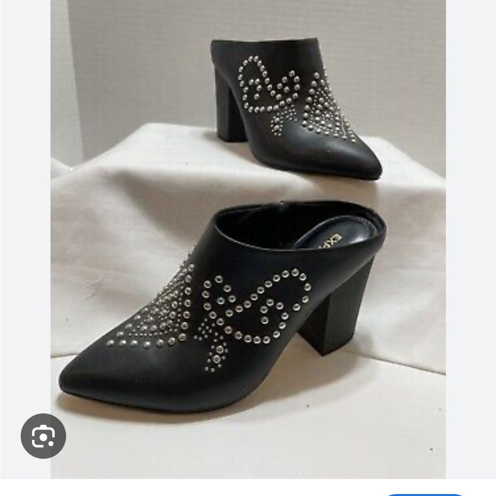 NWT! Black leather  western booties